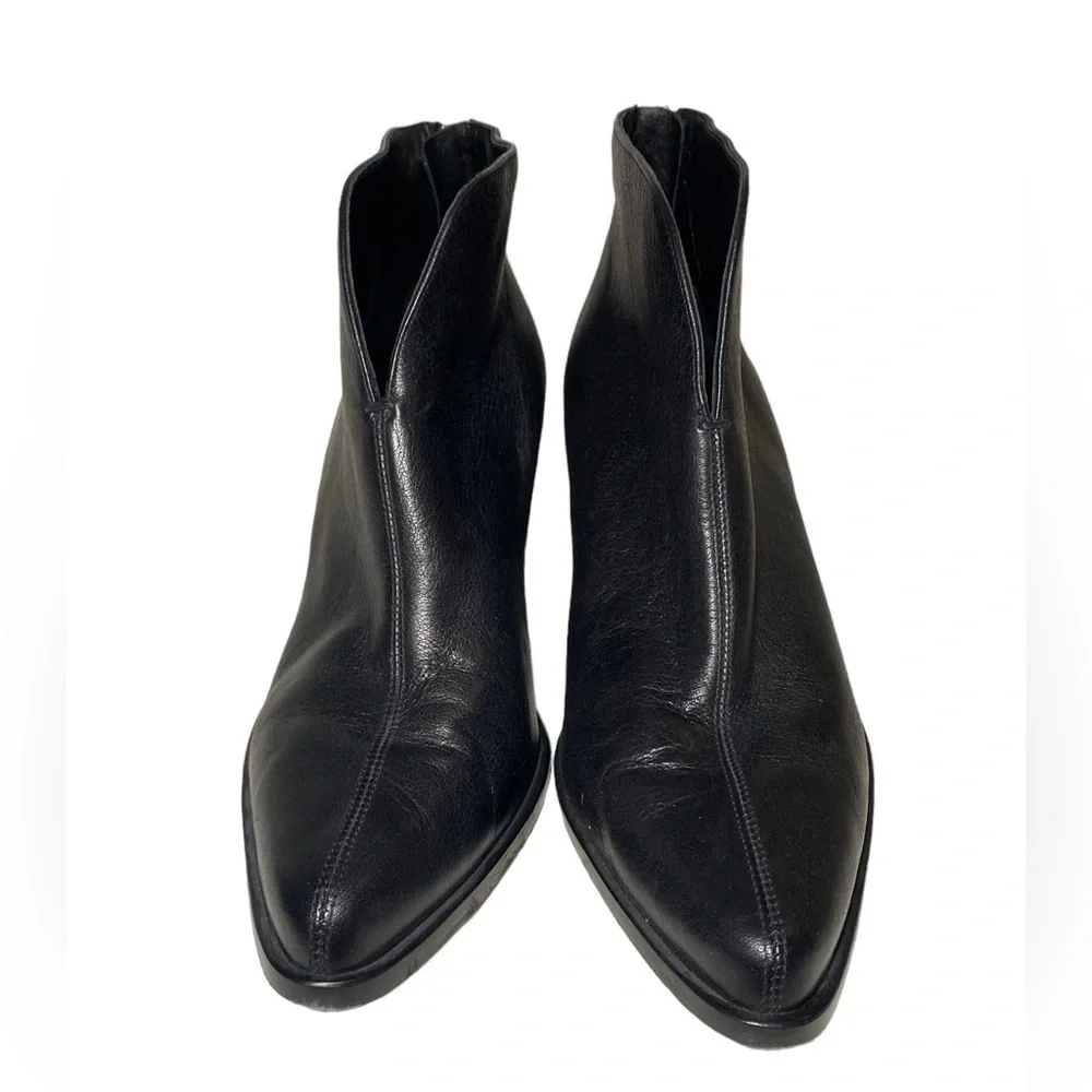Vince Havana Notch Leather Bootie